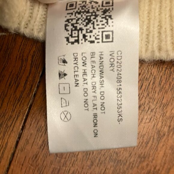 Fuzzy Red Lobster Sweater - Picture 8 of 8